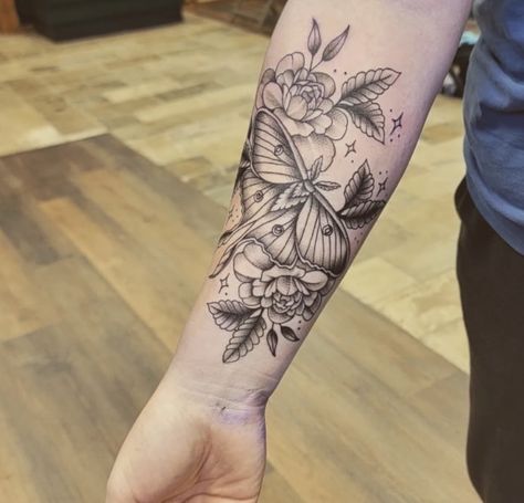 Luna Moth Wrist Tattoo, Luna Moth And Flowers Tattoo, Lower Inner Arm Tattoos For Women, Moth Flower Tattoo, Moon Moth Tattoo, Traditional Moth Tattoo, Moth Tattoos, Nature Sleeve, Spinal Tattoo