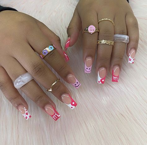 Painted Acrylic Nails, Disney Acrylic Nails, Dare Questions, Girly Acrylic, Acrylic Toe Nails, Acrylic Nail Set, Simple Acrylic, Gel Acrylic Nails, Fancy Nails Designs