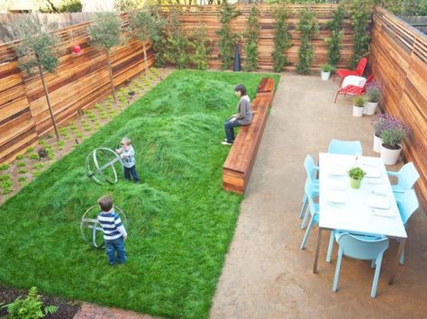 Garden design, pin idea 2754619663 for a brilliant garden. #fungardendesignbackyardideas Turf Backyard, Kid Friendly Backyard, Backyard Dining, Backyard Ideas For Small Yards, Big Backyard, Pasta Primavera, Backyard Remodel, Backyard Garden Design, Backyard For Kids