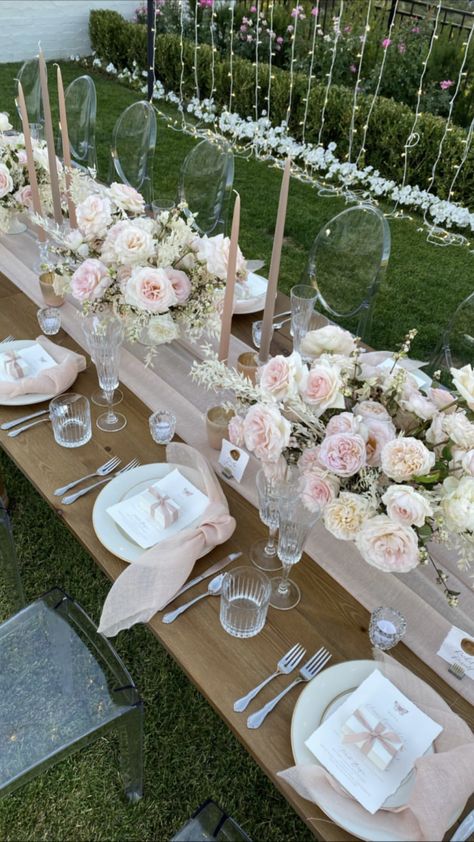 Farm Tables Wedding Decor, Table Settings Engagement Party, Soft Romantic Aesthetic Wedding, Blush Wedding Table Setting, Blue And Pink Wedding Colors, Light Pink Wedding Theme, 22 Photoshoot, Wedding Table Decorations Pink, Blush Spring Wedding