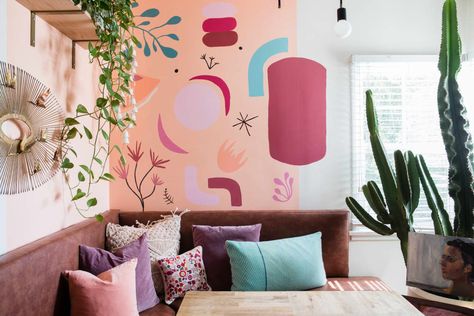 Post Image Diy Mural Ideas, Wall Decor Trends, Wall Trends, Pink Paint Colors, Wall Murals Diy, Diy Mural, Modern Mural, Salon Suites, Perfect Paint Color