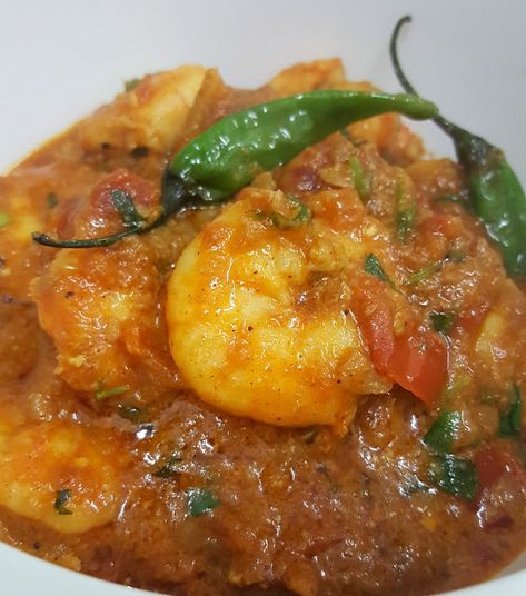 My Passion For Cooking: Prawn Karahi Cooking Prawns, Pakistani Dishes, Prawn Curry, Indian Curry, Red Chili Powder, Fried Onions, Chopped Tomatoes, Seafood Dishes, Curry Recipes