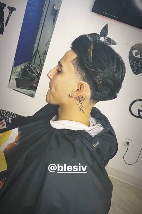 Blesiv Haircut, Mid Taper Slick Back, Taper Slick Back Hair, Mid Taper Edgar, Low Taper Slick Back, Chicano Hairstyles Men, Taper Fade Slick Back, Slick Back Taper Fade, Slick Back Taper