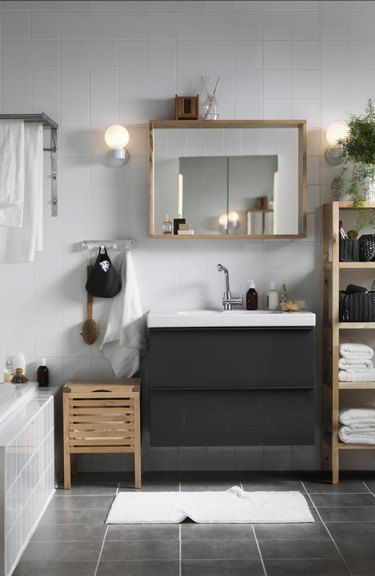 Ikea Bathroom Furniture, Design Interior Baie, Minimalist Bathroom Design, Ikea Bathroom, Scandinavian Bathroom, Decor Baie, Bad Inspiration, Trendy Bathroom, Hemnes