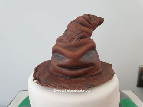 This is an edible Harry Potter Sorting Hat that I made using chocolate and brown icing fondant; please visit my website if you'd like to know how to make it. Sorting Hat Cake, Harry Potter Sorting, City Cake, Harry Potter Sorting Hat, Realistic Cakes, Modelling Chocolate, Hat Cake, Sculpted Cakes, Harry Potter Cake