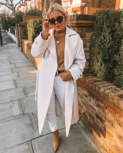 White Pea Coat Outfit, Pea Coat Outfit, Ruby Holley, Minimalist Fashion Women Outfits, White Pea Coat, Winter Whites, Trend Clothes, Airport Outfits, Style Inspiration Casual