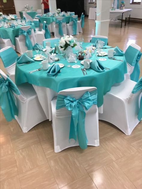 Light Teal Quinceanera Theme, Teal White And Silver Party Decorations, Turquoise Centerpiece Ideas, Turquoise Table Decorations, Turquoise Theme Wedding, Turquoise Decorations Party, Aqua Quinceanera Decorations, Turquoise Wedding Theme Ideas, Turquoise Party Decor