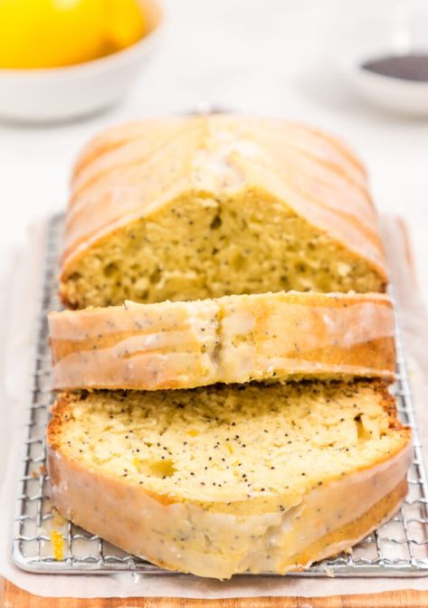 Lemon Poppy Seed Quick Bread - Happily Unprocessed Poppyseed Bread, Lemon Poppy Seed Bread, Traditional Bread Recipe, Blueberry Buttermilk Pancakes, Bread Oil, Poppy Seed Bread, Lemon Poppyseed Bread, Flavored Olive Oil, Seed Bread