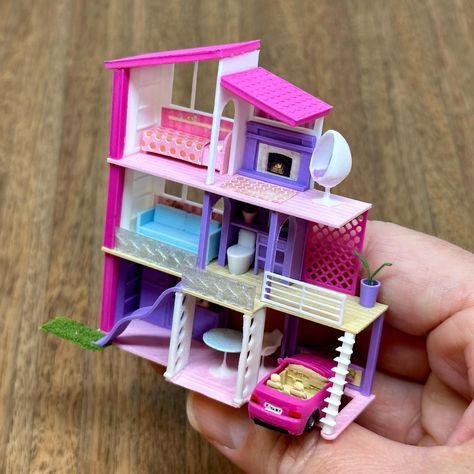 Dream house for a dollhouse. | Instagram Miniature Houses Barbie, Barbie’s Dream House, Barbie Dreamhouse Doll House, Tiny Things, Dolls House Pink, Barbie Dream House Toy, Miniature Dollhouse, Poppy Drawing, Barbie Miniatures