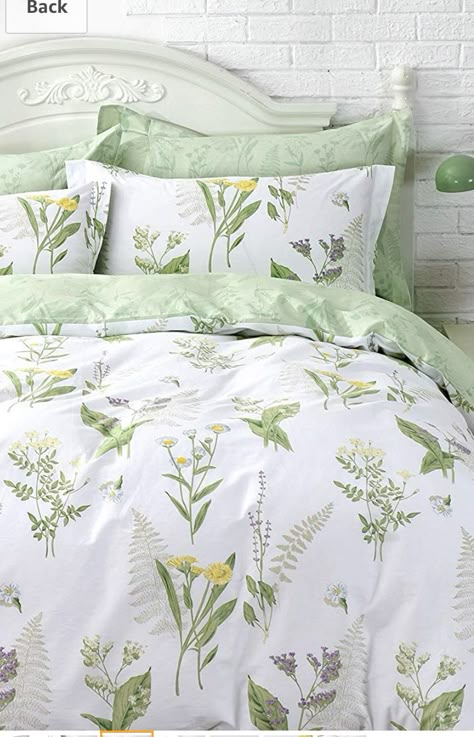 Bedsheets Designs Aesthetic, Green Bedsheet Aesthetic, Floral Bedding Bedroom, Bedsheets Aesthetic, Crochet Bed Sheet, Aesthetic Bedsheets, Bedsheets Designs, Crochet Bedsheets, Draps Design