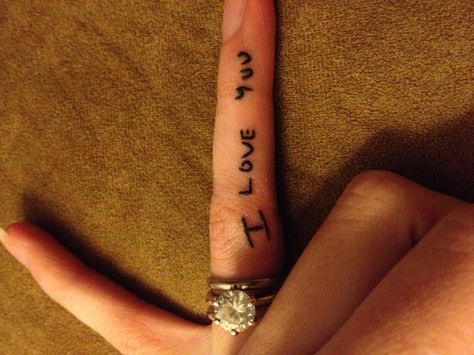 "I love you" tattoo in my husbands handwriting. Hand Written Tattoos, Font Tato, Random Tattoos, Handwriting Tattoos, Husband Tattoo, Love Yourself Tattoo, Canvas Inspiration, Cursive Tattoos, Explore Tattoo