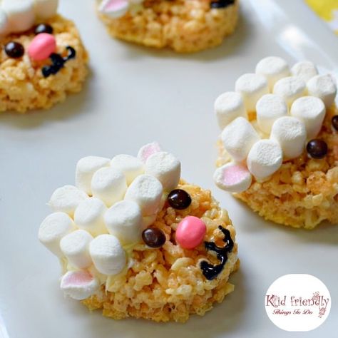 Cute and Easy to Make Little Lamb Rice Krispies Treat for Easter Easter Rice Krispie Treats, Rice Krispies Treat, Simple Cookie, Chocolate Covered Cookies, Spring Treats, Snacks For Kids, Easter Eggs Chocolate, Easter Chick, Cookies For Kids