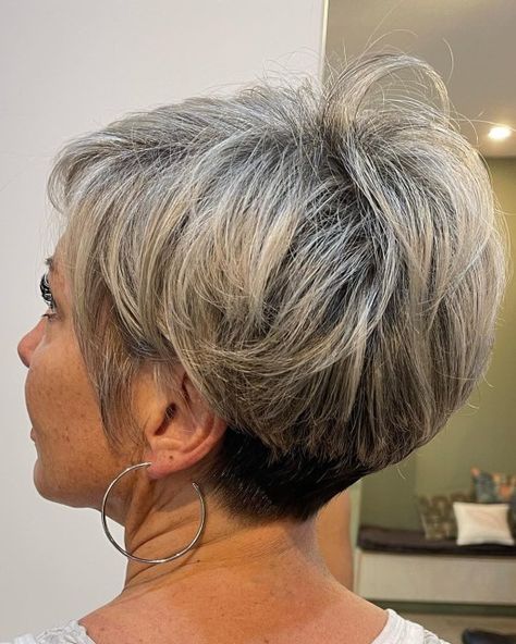 Thick Hair Tapered Two-Tone Pixie Tapered Pixie, Thick Coarse Hair, Wedge Haircut, Hairstyles For Thick Hair, Wedge Hairstyles, Longer Pixie Haircut, Long Pixie Hairstyles, Tapered Hair, Hair Adviser