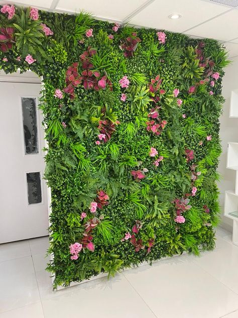 Green Wall Garden, Artificial Green Wall, Gate Decoration, Nature Room, Vertical Garden Wall, Vertical Herb Garden, Green Wall Decor, Wall Garden, Hanging Garden