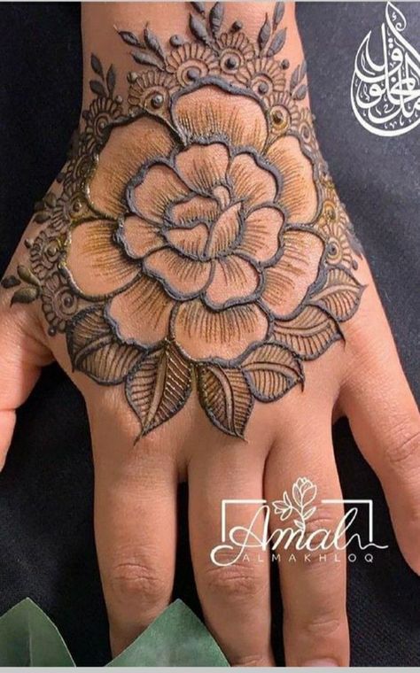 Mehndi Designs Back Hand Rose, Mehendi Designs For Hands Rose, Simple Flower Henna Designs, Simple Rose Mehndi Designs, Tikka Mehndi Design, Simple Back Hand Mehndi Designs Arabic, Rose Mehndi Designs Front Hand, Heena Mehendi Designs Unique, Henna Design Back Hand