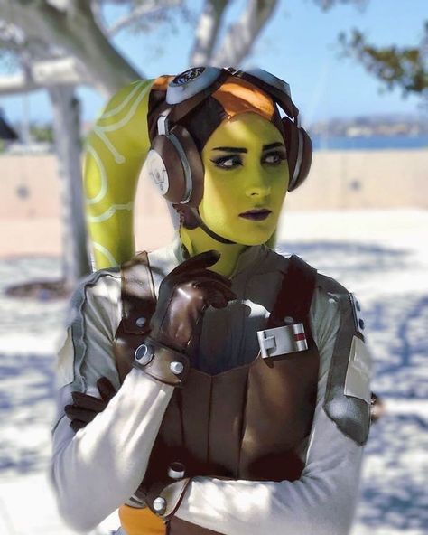 Hera Syndulla, Star Wars Hera Syndulla Cosplay, Skywalker Family, Hera Syndulla, Sabine Wren, Comic Con Costumes, Twi Lek, 2000s Cartoons, Superhero Wall, Star Wars Characters Pictures