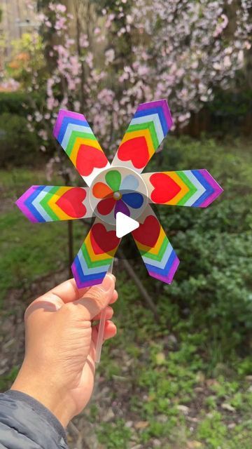 How To Make Pinwheels, Pinwheel Craft, Pinwheels Paper, Candle Crafts Diy, Spring Craft, Hand Crafts For Kids, Cup Crafts, It Funny, Creative Activities For Kids