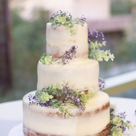 lavender & sage wedding cake Sage Wedding Cake, Lavender And Sage Wedding, Wedding Cakes Lilac, Lavender Wedding Cake, Lavender Cake, Wedding Cake Fresh Flowers, Wedding Color Pallet, Country Wedding Cakes, Chocolate Wedding