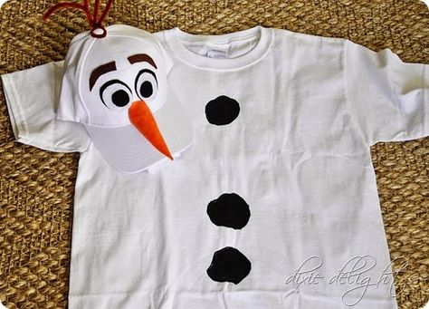 Make DIY Frozen costumes for halloween, Mickey's Not So Scary Halloween Party or just for fun! Frozen Halloween Costumes, Adult Disney Costumes, Frozen Costumes, Olaf Costume, Frozen Halloween, Meme Costume, Not So Scary Halloween Party, Not So Scary Halloween, Frozen Costume