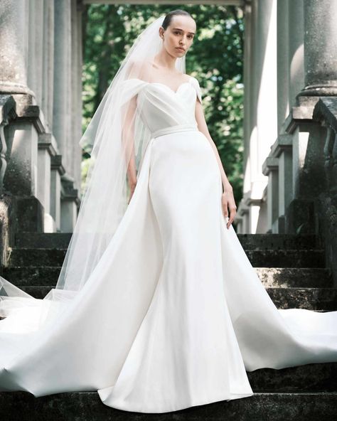 Elie Saab’s Spring 2025 Collection of Wedding Dresses Is Perfect for Romantic Brides Wedding Dress 2025, Saab Wedding Dress, Elie Saab Wedding, Elie Saab Wedding Dress, Elie Saab Bridal, Elie Saab Dresses, Elie Saab Fall, Elie Saab Spring, Boutique Couture