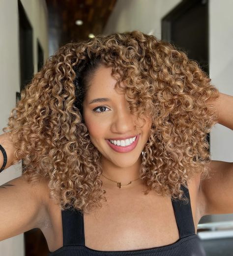 golden blonde 🌞 #curly #curlyhair #dallashairstylist #dfwhairstylist #explorepage #curlycut #haircut #southlakehairstylist #curlyhairspecalist #dallas #puresanasalon #talyajadehair #curlycutinspo Curly Balayage, Curly Highlights, Highlights Curly Hair, Blonde Curly Hair, Blonde Curls, Hair Salons, Salon Hair, Golden Blonde, Fort Worth Texas