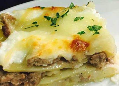 Cook This: Lasagna without tomato sauce? Yes, and it's delicious | Food/Restaurants | theadvocate.com Tomato Less Lasagna, Lasagna Recipe Without Tomato Sauce, Lasagne Without Tomato Sauce, No Tomato Lasagna, No Red Sauce Lasagna, No Tomato Lasagna Recipe, Lasagna No Tomato Sauce, Tomato Free Lasagna, Stuffed Peppers Without Tomato Sauce