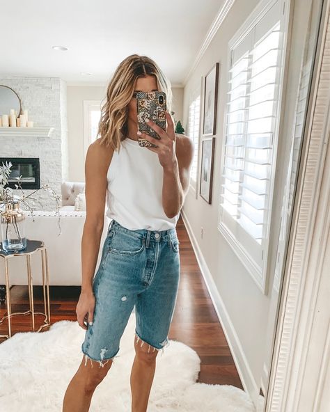 Long Jean Shorts Outfit, Long Denim Shorts Outfit, Becky Hillyard, Editor Video, Long Jean Shorts, Long Denim Shorts, Modest Wardrobe, Jean Short Outfits, Cella Jane