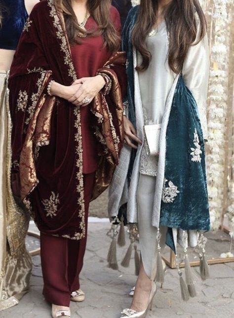 Velvet Dresses Outfit, Pakistani Formal Dresses, Velvet Dress Designs, Pakistani Dresses Casual, Pakistani Fancy Dresses, Pakistani Fashion Party Wear, Beautiful Pakistani Dresses, Beautiful Dress Designs, Designer Party Wear Dresses