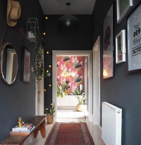 The Hallway: Do You Neglect this Room? | Love to Home Dark Hallway Ideas, Lisa Dawson, Hallway Decorating Ideas, Black Hallway, Grey Hallway, Hallway Paint, Hallway Makeover, Hallway Colours, Dark Hallway