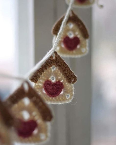 Crochet Curtain Pattern, Crochet Bunting, Crochet Garland, Handmade Inspiration, Holiday Crafts For Kids, Crochet Decoration, Crochet Bookmarks, Tatting Patterns, Crochet Applique