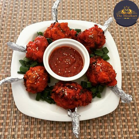 Chicken Lolipop 😋  From- @themealkart . . ⏩⏩⏩⏩⏩⏩⏩⏩⏩⏩ . . #chicken #chickenlolipop🍗  #themealkart #noida #homedelivery #testy #testyfood #freshness #hungry #dinner #homedelivery #zomato #swiggy #orderonlinenow Traditional German Food, Chicken Lollipops, Food Photoshoot, Cooking Dishes, Indian Cooking Recipes, Tikka Masala, Indian Food Recipes Vegetarian, Snap Food, Indian Cooking