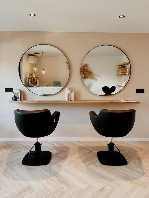 Hairdresser Decoration Salon Ideas, Hair Salon Small Space, Makeup Area In Salon, Modern Hair Salon Interior Design Simple, Two Station Salon Suite, White And Gold Hair Salon, Small Hairdressing Salon Interior Design, Black And Tan Salon, Frizerski Salon Ideje