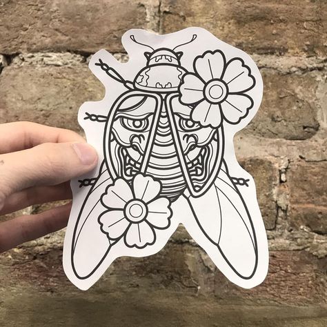 Traditional Tattoo Outline, Sam King, Beetle Tattoo, Bug Tattoo, Traditional Tattoo Sleeve, Flash Tattoo Designs, Old School Tattoo Designs, Tattoo Stencil Outline, Traditional Tattoo Art