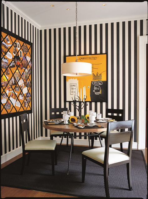 Black And White Dining Room, Dining Room Wallpaper, Striped Walls, White Dining Room, Contemporary Dining Room, White Rooms, Modern Wallpaper, Room Wallpaper, Dining Room Design