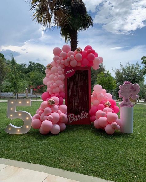 Barbie decor idea Barbie Decor, 2023 Barbie, Insta Posts, Decor Idea, Barbie Girl, May 31, Photo Photography, Barbie Dolls, Event Planning