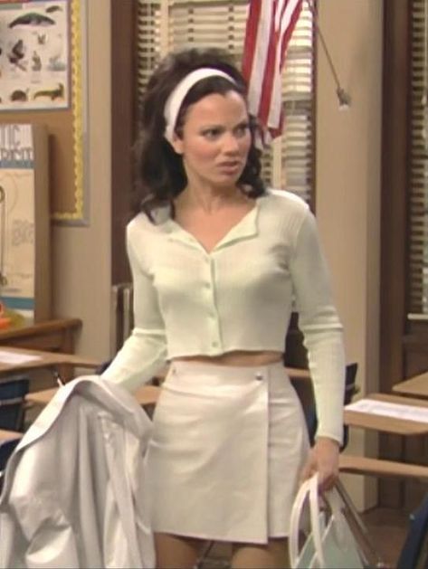 The Nanny Summer Outfits, Fran Fine Summer Outfits, Fran Fine Skirt Outfits, The Nanny Fran Drescher, Fran Drescher The Nanny, Fran Nanny, The Nanny Outfit Inspiration, Fran Fine Inspired Outfits, The Nanny Outfits Fran Drescher The 90s