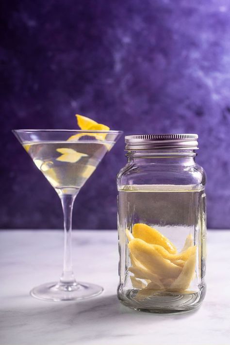 Lemon Infused Vodka, Pear Cobbler, Vodka Lemon, Cheap Vodka, Infused Liquors, Citrus Vodka, Lemon Vodka, Vodka Recipes, Infused Vodka