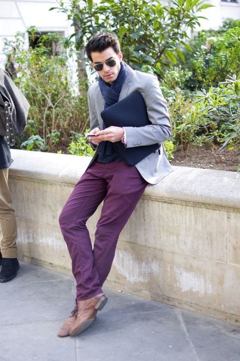 30 something urban girl: Radiant Orchid in men's fashion Mens Purple Pants, Purple Pants Outfit, Maroon Fashion, Chinos Men Outfit, Trousers Outfit Men, Purple Trousers, Scarf Inspiration, Navy Scarf, Dear Husband