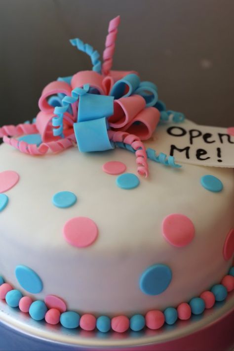 Can Gender Reveal Parties Please Be Canceled For Good? Baby Gender Reveal Cake, Baby Reveal Cakes, Gender Reveal Cake, Bolo Fake, Cake Delivery, Cake Online, Baby Gender Reveal, Baby Reveal, Baby Gender