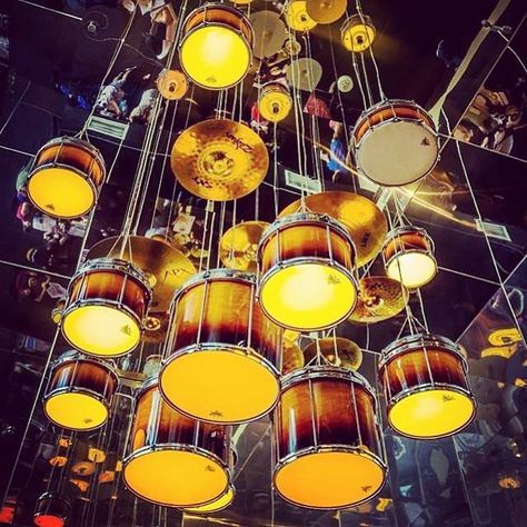 . Drum Lights, Music Furniture, Music Room Design, Drum Room, Drums Art, Music Museum, Music Studio Room, Music Room Decor, Drum Light