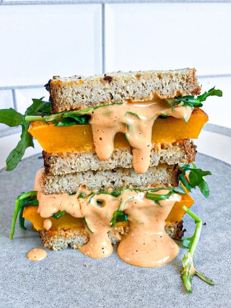 Savory & Spicy Roasted Butternut Squash Sandwich Butternut Squash Sandwich, Squash Sandwich, Everything Bagel Bread, Recipe Using Butternut Squash, Mayonnaise Sandwich, Butternut Squash Kale, Bagel Bread, Egg Mayonnaise, Sandwich Fillings