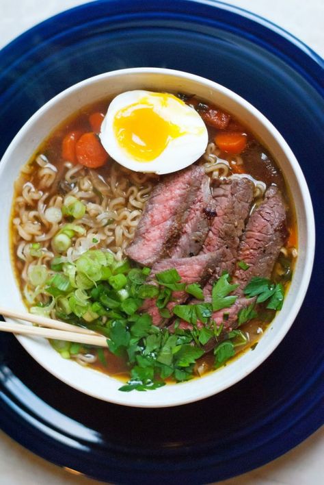 Ranging from bacon and egg to spicy Sriracha, these delicious recipes outdo any packaged variety—and are almost as easy to make. #healthy #ramen #recipes https://greatist.com/eat/healthier-ramen-recipes Ramen Healthy, Healthy Ramen Recipes, Diy Ramen, Noodles Healthy, Healthy Ramen, Beef Ramen, Ramen Recipe, Homemade Ramen, Ramen Noodle Soup