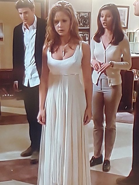 Buffy, ballgown, 90s fashion Buffy White Dress, Buffy Iconic Outfits, Drusilla Buffy Outfits, Buffy Outfits 90s, Buffy Summers Outfits, Buffy The Vampire Slayer Outfits, Buffy Costume, Buffy Fashion, Buffy Dress