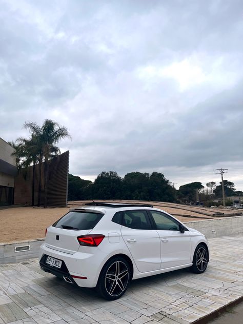 Seat Ibiza 6f fr plus 2022 Ibiza Fr, Seat Cupra, Seat Ibiza, Sports Cars Luxury, Dream Car, White Aesthetic, Old Money, Beautiful Beaches, Sports Cars