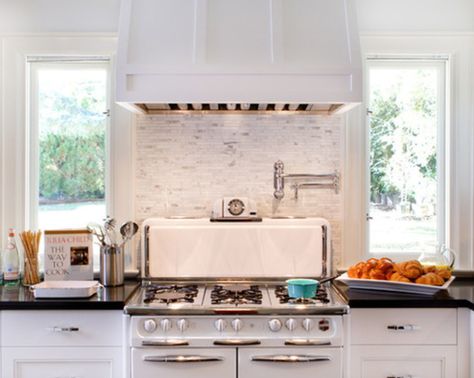 Example of windows on either side of stove - I also like the range hood Trendy Kitchen Tile, Kitchen Splashback Tiles, Vintage Stoves, Marble Backsplash, Kitchen Hoods, Transitional Kitchen, Ideas Pictures, Paint Colors For Home, Traditional Kitchen