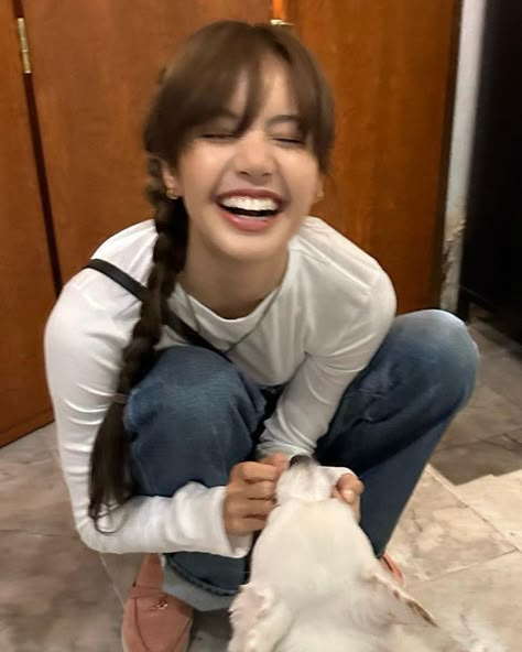 Lalisa Money, Lisa Blackpink Instagram, Lisa Bp, Lisa Blackpink Wallpaper, February 9, Lisa Rosé, Lalisa Manobal, Her Eyes, Blackpink Photos