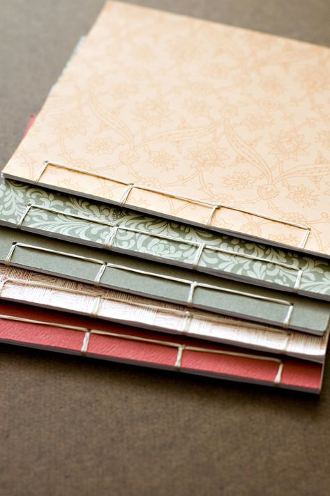 Stab Binding, Japanese Stab Binding, Japanese Binding, Bookbinding Tutorial, Simple Notebook, Book Binding Diy, Scrap Album, Handmade Notebook, Leather Travel Bag