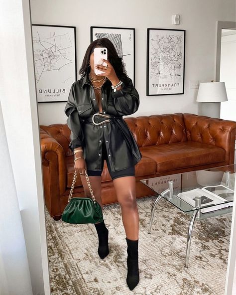 Leather Shacket Outfit Dressy, Leather Blazer Dress Outfit, Leather Button Down Shirt Outfit, Leather Shirt Dress Outfit, Leather Shirt Jacket Outfit, Winter Heels Outfit, Black Leather Top Outfit, Black Leather Shirt Outfit, All Black Dinner Outfit