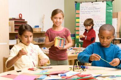 Montessori Classroom Activity Ideas for the First Day of School: Here are some ideas to help break the ice and bridge the gap between summer, home, and school. First Week Of School, Teacher Support, First Day Of School Activities, Teacher Technology, Montessori Classroom, Education School, Education Motivation, Education Quotes For Teachers, Beginning Of The School Year