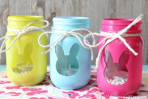 Mason Jar Lantern, Diy – Velikonoce, Diy Easter Bunny, Electric Insulators, Easter Mason Jars, Mason Jar Lanterns, Mason Jar Projects, Jar Lanterns, Diy Jar Crafts